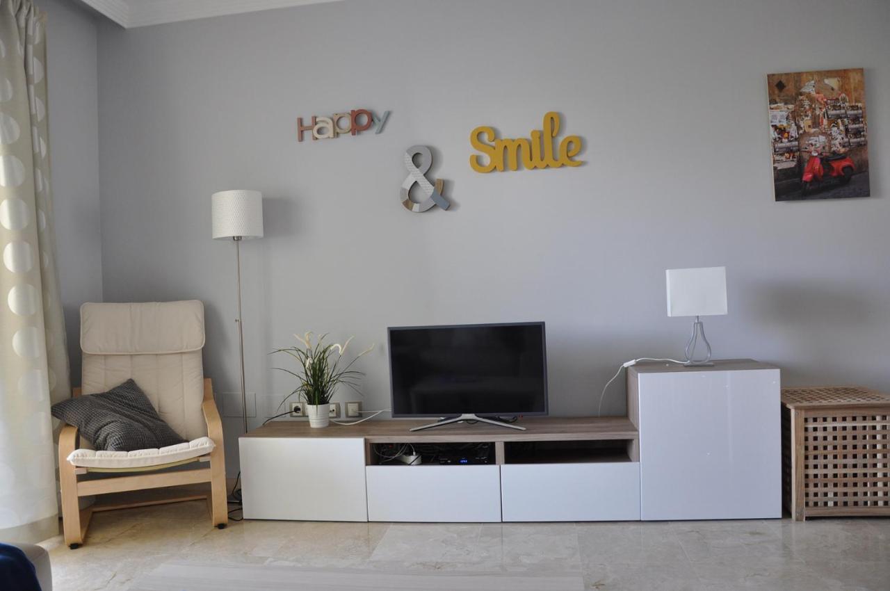 2201-Lovely 2 Bedrooms With Terrace And Pool Манилва Екстериор снимка