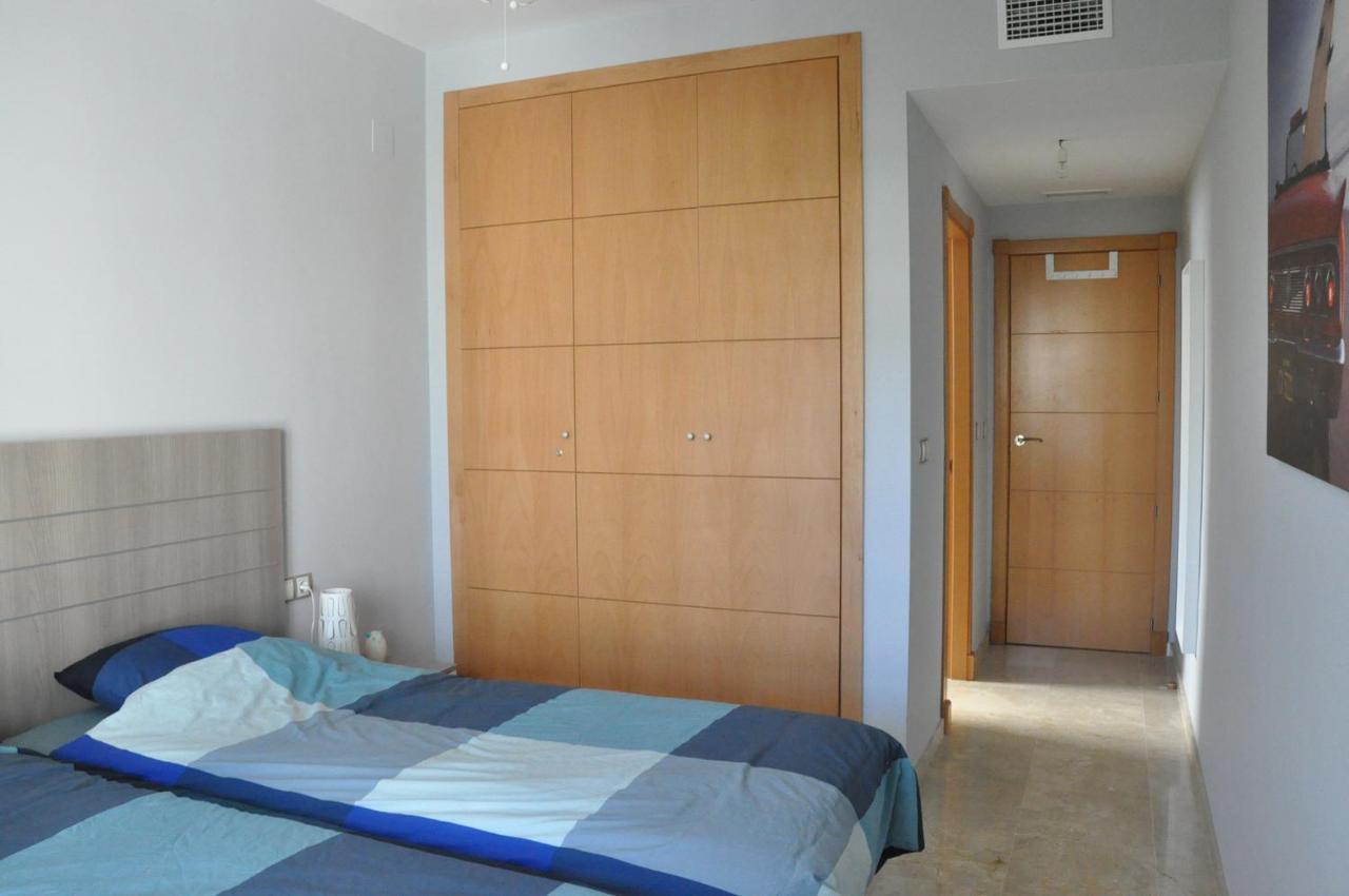 2201-Lovely 2 Bedrooms With Terrace And Pool Манилва Екстериор снимка