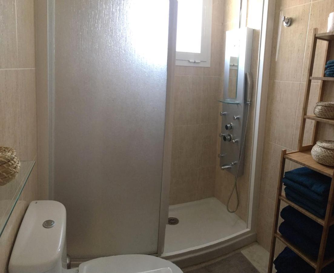 2201-Lovely 2 Bedrooms With Terrace And Pool Манилва Екстериор снимка