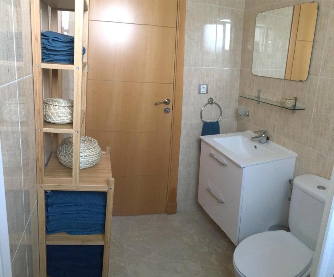 2201-Lovely 2 Bedrooms With Terrace And Pool Манилва Екстериор снимка