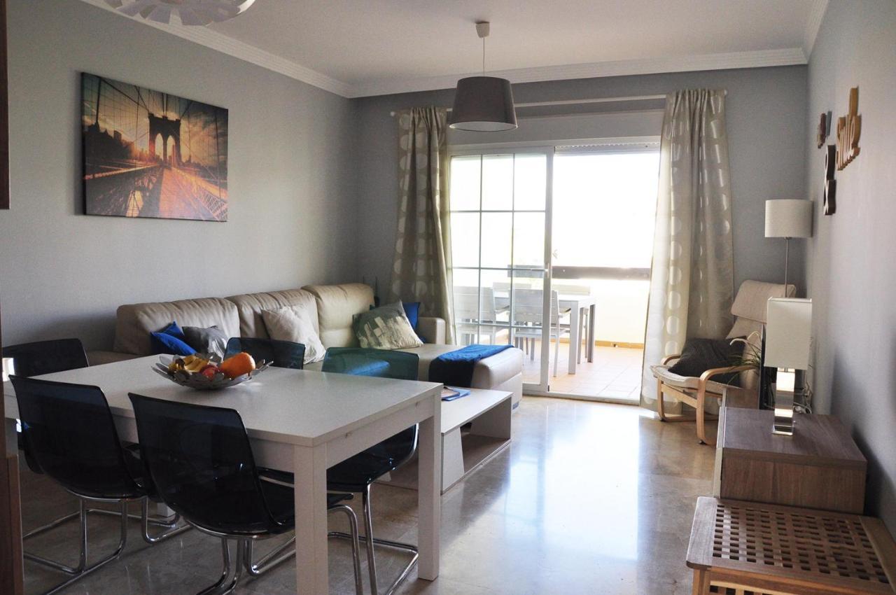 2201-Lovely 2 Bedrooms With Terrace And Pool Манилва Екстериор снимка